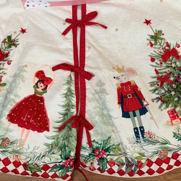 New Cupcakes & Cashmere at Home Nutcracker Tree Skirt Christmas Collar Multi 52" - Picture 6 of 10